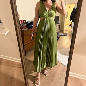 The A&F Giselle Pleated Cutout Maxi Dress